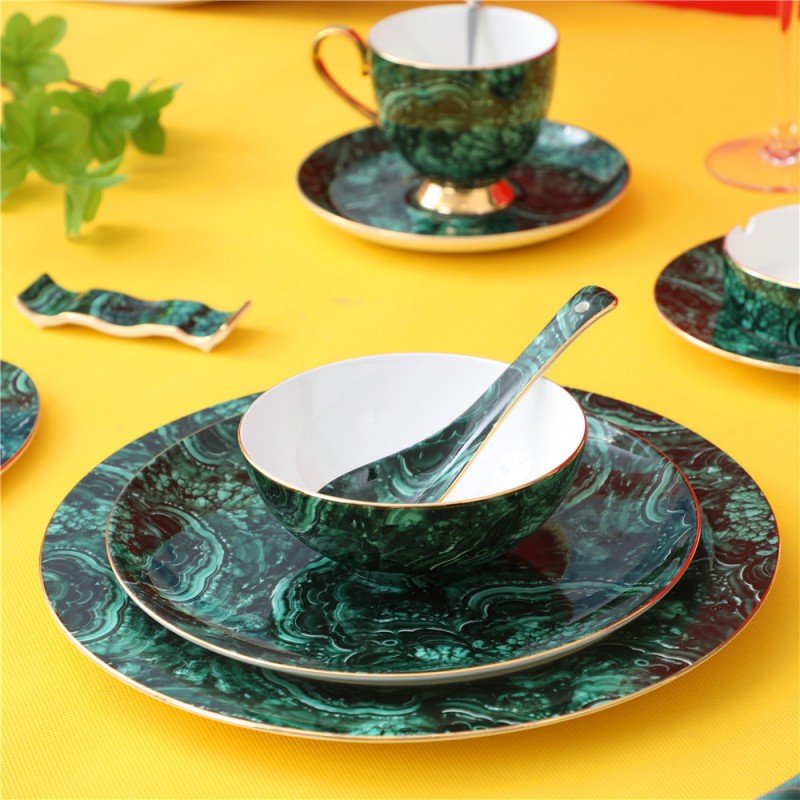 Imperial Emerald | Luxury Gold-Rimmed Bone China Place Setting - Royal Banquet Collection - Image 5