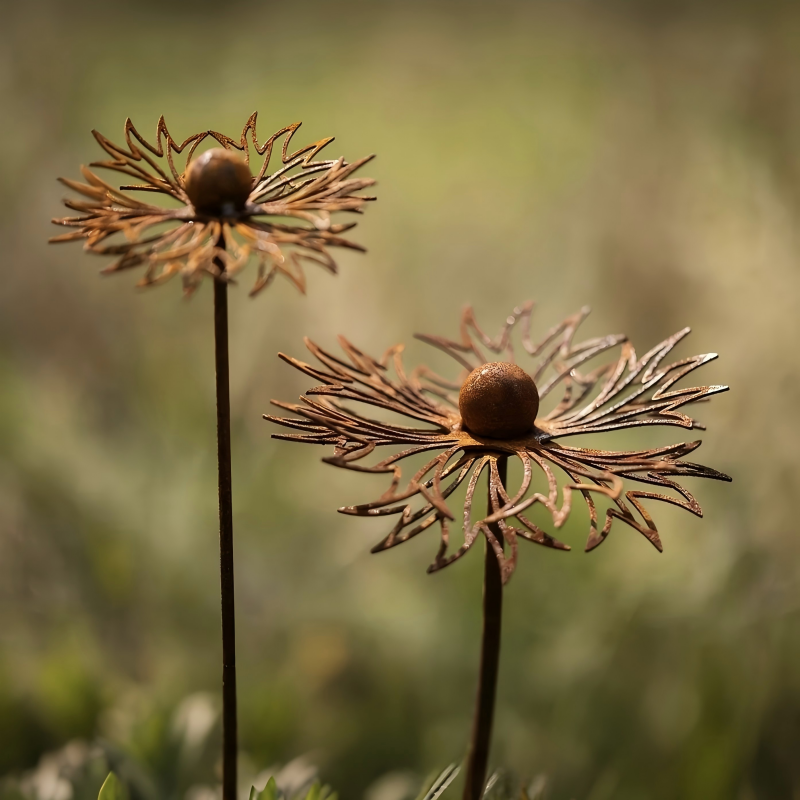 Rustic Metal Flower Garden Stake - Image 3